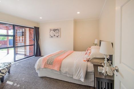 Photo of property in 36 Wairere Road, The Gardens, Auckland, 2105