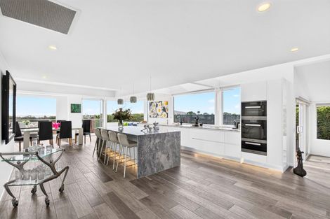 Photo of property in 12a Albert Road, Devonport, Auckland, 0624