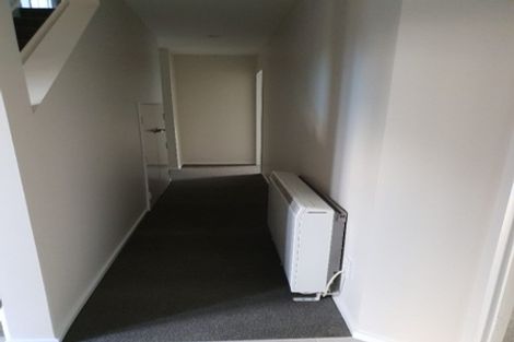 Photo of property in 32 Berkshire Drive, Avonhead, Christchurch, 8042