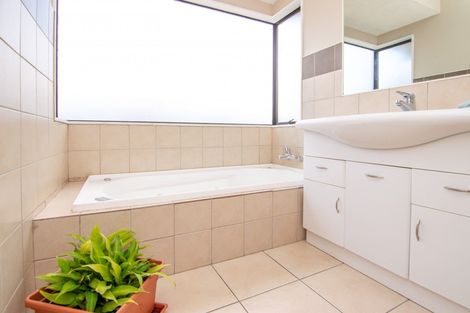 Photo of property in 115 Amberley Avenue, Highbury, Palmerston North, 4412