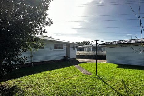 Photo of property in 44 Tiraumea Drive, Pakuranga, Auckland, 2010