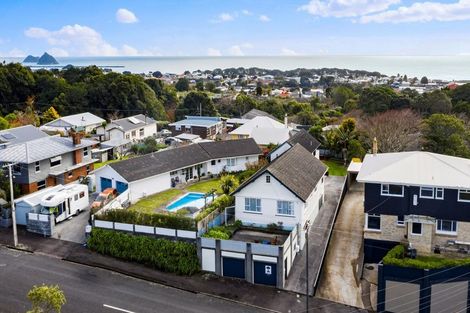 Photo of property in 8 Barrett Street, Westown, New Plymouth, 4310