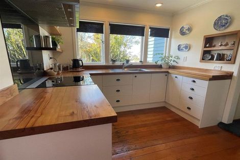 Photo of property in 12 Parsonage Road, Waimate, 7924