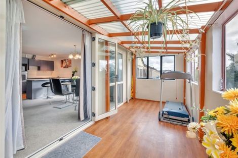 Photo of property in 25 Pooks Road, Ranui, Auckland, 0612
