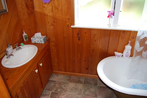 Photo of property in 14 Puawai Street, Kaiwaka, 0573