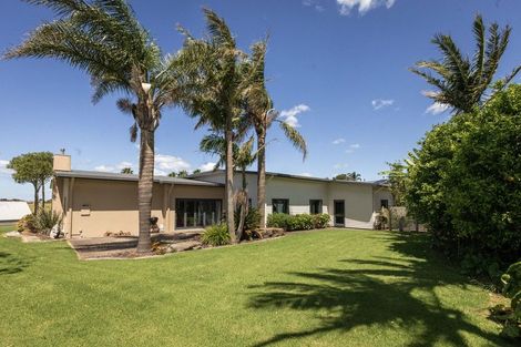 Photo of property in 111 Koutunui Road, Athenree, Katikati, 3177