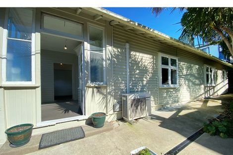 Photo of property in 65 Roseneath Terrace, Roseneath, Wellington, 6011