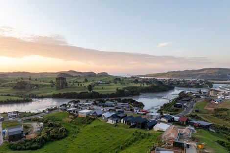 Photo of property in 97 Rangitahi Road, Raglan, 3225