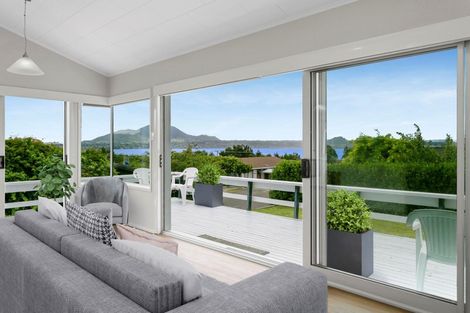 Photo of property in 9 Kinder Street, Acacia Bay, Taupo, 3330