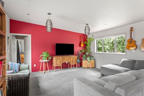 Photo of property in 18 Moana Road, Okitu, Gisborne, 4010