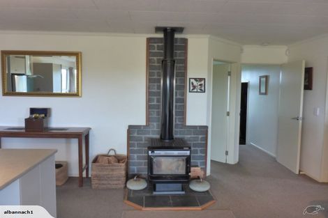 Photo of property in 9 Sand Dune Grove, Waikawa Beach, Levin, 5573