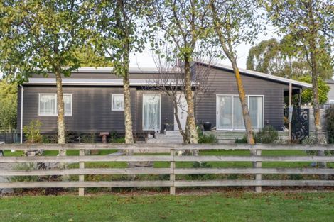 Photo of property in 78 Regent Street, Martinborough, 5711