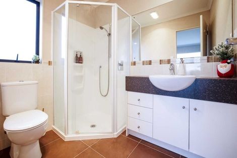 Photo of property in 53 Turnberry Drive, Wattle Downs, Auckland, 2103