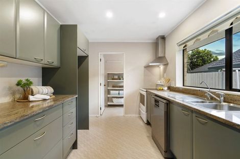 Photo of property in 2/17 Brook Street, Milford, Auckland, 0620