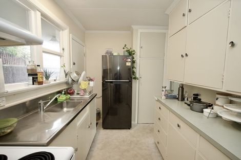 Photo of property in 451 Featherston Street, Palmerston North, 4414