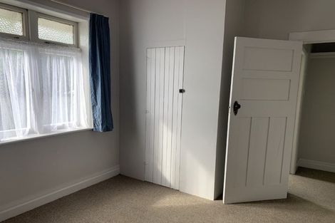 Photo of property in 35 Knowles Street, Terrace End, Palmerston North, 4410