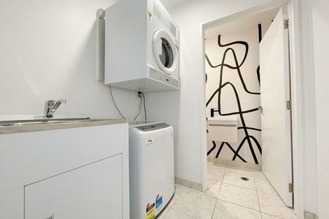 Photo of property in 4g/175 Hurstmere Road, Takapuna, Auckland, 0622