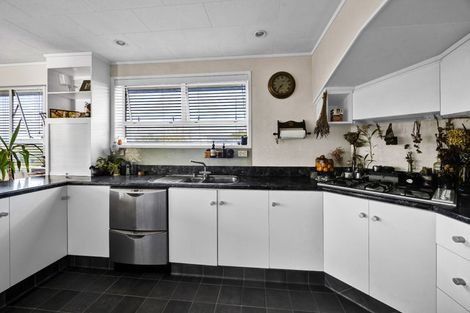 Photo of property in 4 Ropata Street, Hawera, 4610