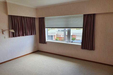 Photo of property in 2/112 Frankley Road, Frankleigh Park, New Plymouth, 4310