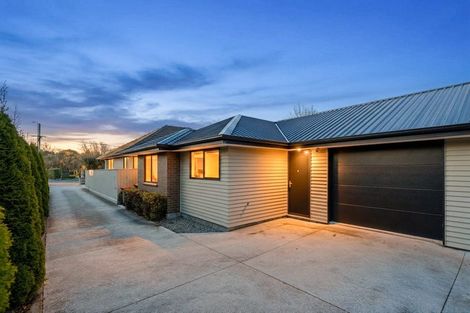 Photo of property in 1/137 Maidstone Road, Ilam, Christchurch, 8041