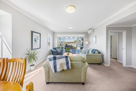 Photo of property in 92 Landmark Terrace, Orewa, 0931