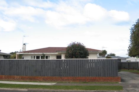 Photo of property in 12 Hillary Crescent, Maraenui, Napier, 4110