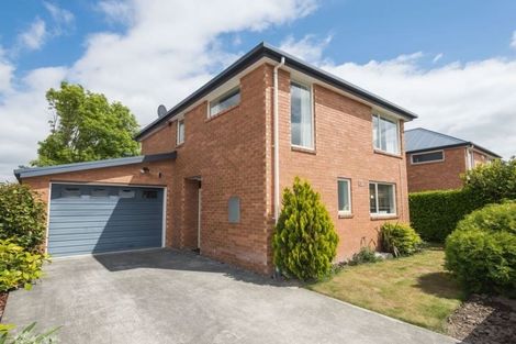 Photo of property in 2/2 Broadbent Street, Riccarton, Christchurch, 8041