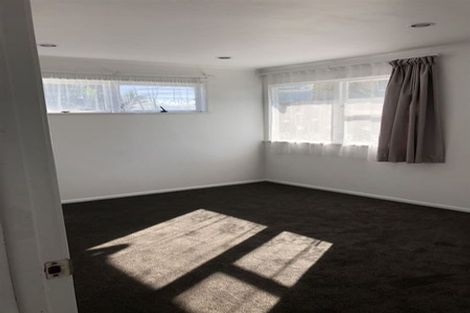 Photo of property in 169 Hobsonville Road, West Harbour, Auckland, 0618