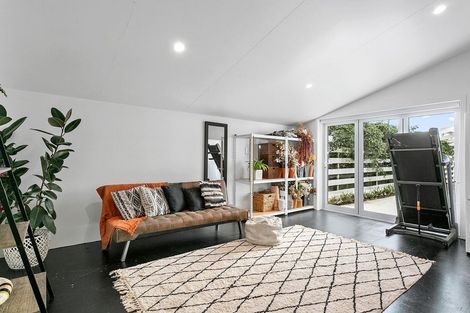 Photo of property in 42 Chaucer Street, Leamington, Cambridge, 3432