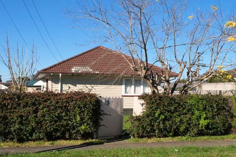 Photo of property in 4 Orakau Road, Mangere East, Auckland, 2024