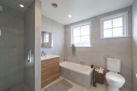 Photo of property in 73 Morrow Avenue, St Andrews, Hamilton, 3200