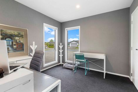 Photo of property in 10 Amokura Crescent, Flagstaff, Hamilton, 3210