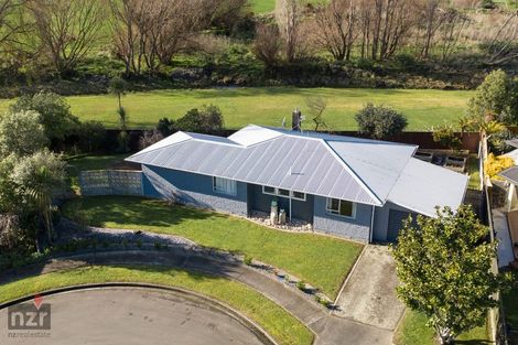 Photo of property in 16 Sandstrom Grove, Feilding, 4702