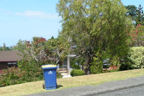 Photo of property in 1/11 Nutsey Avenue, Northcote, Auckland, 0627
