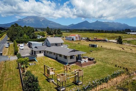 Photo of property in 1988 Egmont Road, Kaimiro, Inglewood, 4386