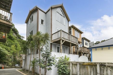 Photo of property in 146f Aro Street, Aro Valley, Wellington, 6021