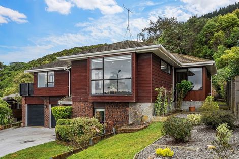 Photo of property in 46 Peterhouse Street, Tawa, Wellington, 5028