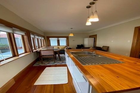 Photo of property in 104 Tinakori Road, Thorndon, Wellington, 6011