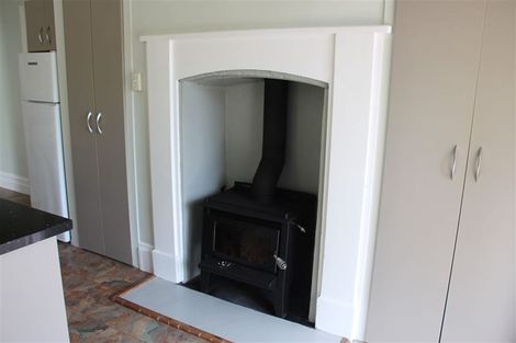 Photo of property in 125 Wellington Street, Picton, 7220