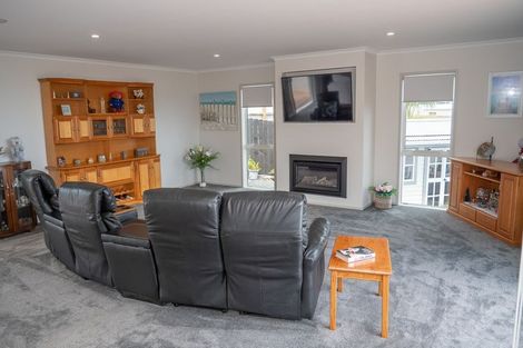 Photo of property in 11 Midgard Road, Coopers Beach, 0420