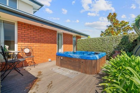 Photo of property in 26 Sovereign Gardens, Halswell, Christchurch, 8025