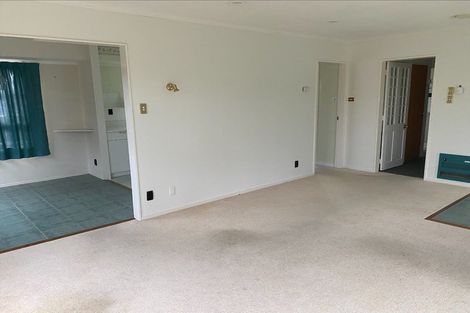 Photo of property in 2 Marram Way, Peka Peka, Waikanae, 5391