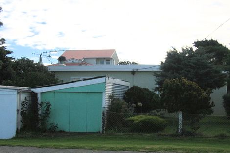 Photo of property in 17 Babbacombe Avenue, Otaki Beach, Otaki, 5512