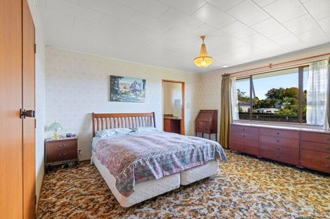 Photo of property in 76 Highbury Drive, Levin, 5510