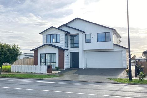 Photo of property in 15 Craigs Way, Hobsonville, Auckland, 0616