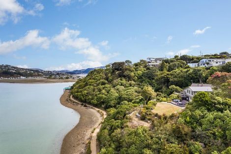 Photo of property in 64a Mana View Road, Paremata, Porirua, 5026