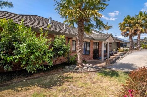 Photo of property in 6 Astor Place, Welcome Bay, Tauranga, 3112