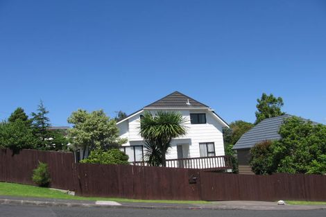 Photo of property in 1/2 Stott Avenue, Birkdale, Auckland, 0626