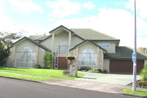 Photo of property in 17 Rochester Crescent, Somerville, Auckland, 2014