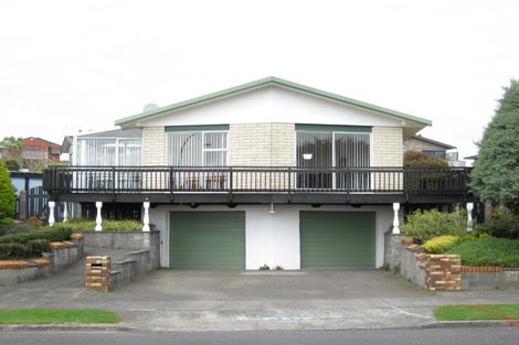 Photo of property in 5 Glamis Avenue, Bell Block, New Plymouth, 4312